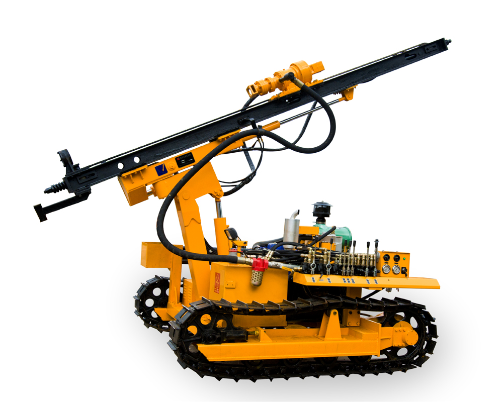 HC725履帶式露天潛孔鉆車